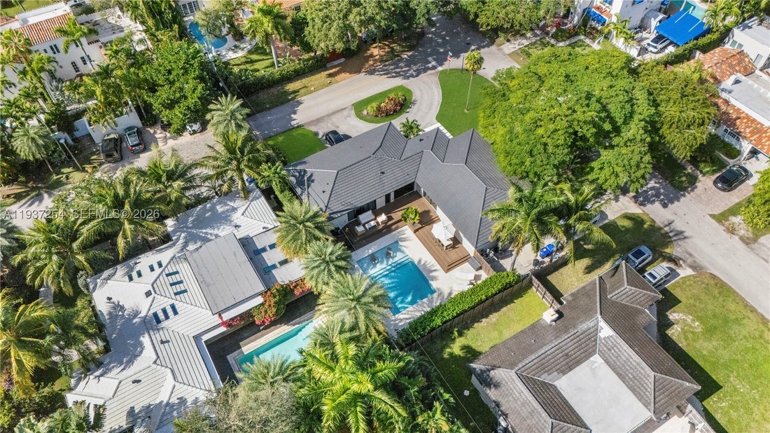 House in Miami, Florida, United States 1 - 16916339