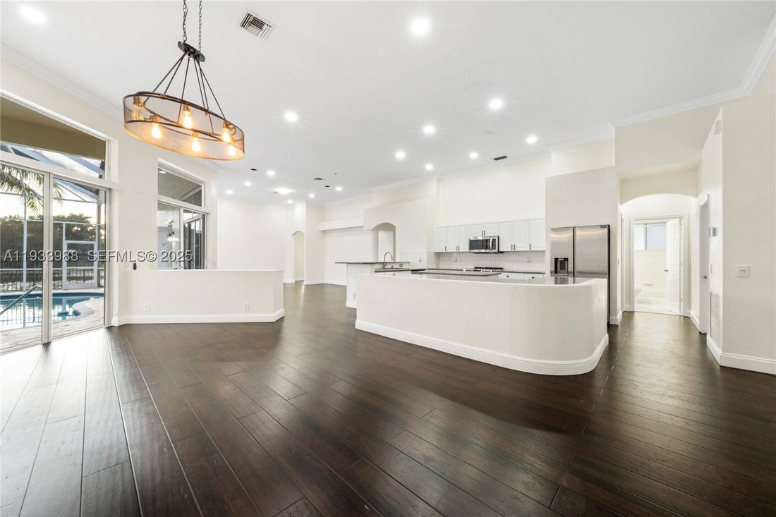 House in Weston, Florida, United States 4 - 16842635