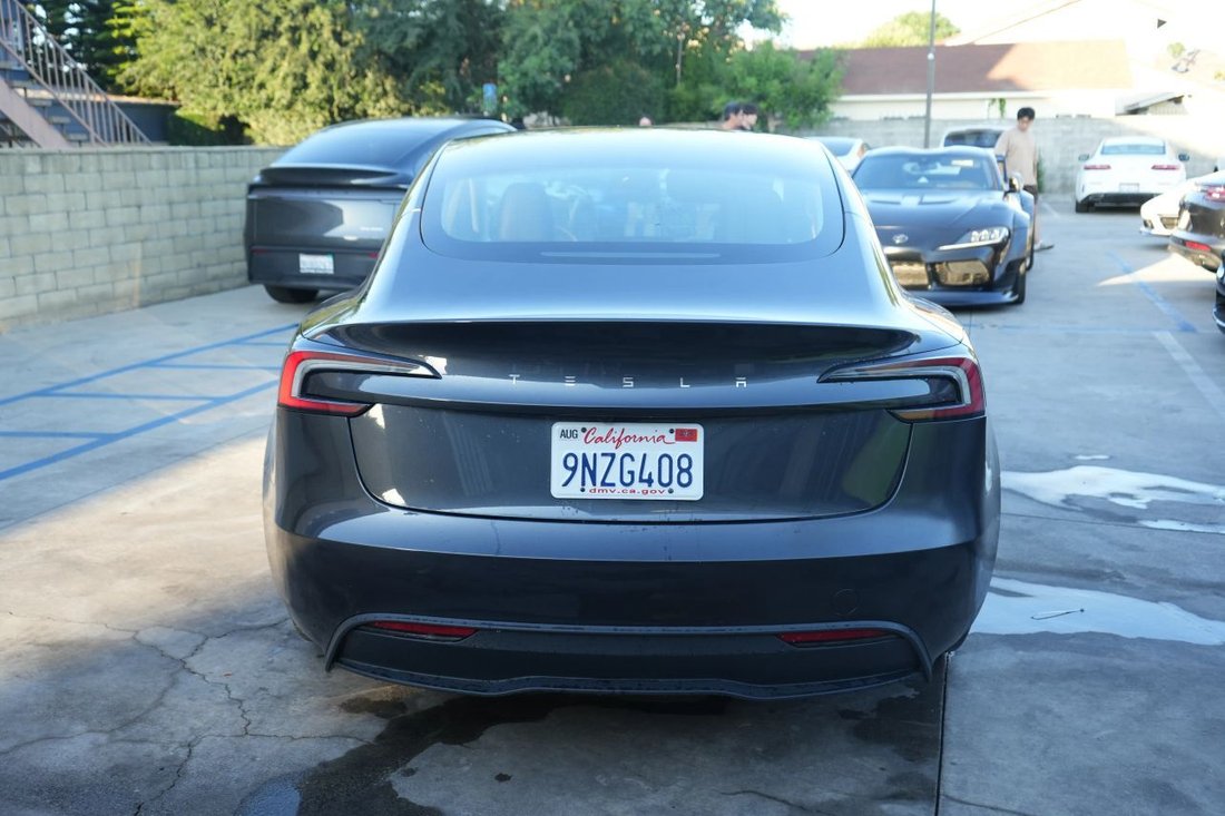 Sedan in San Gabriel, CA, United States 5 - 18166059
