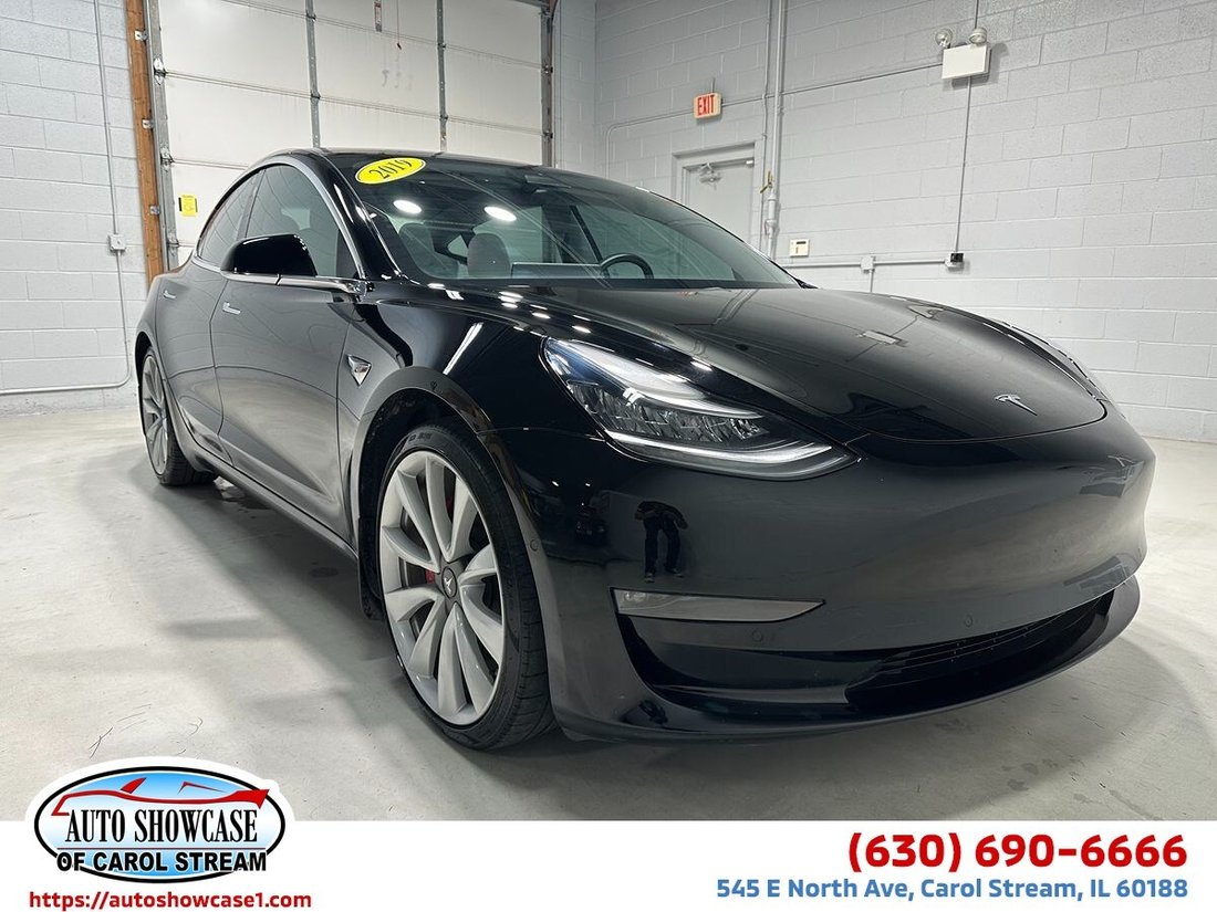 Sedan in Carol Stream, IL, United States 1 - 18168859