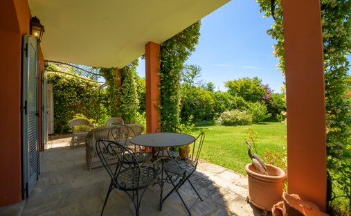Villa in Center, Novara, Piedmont 1