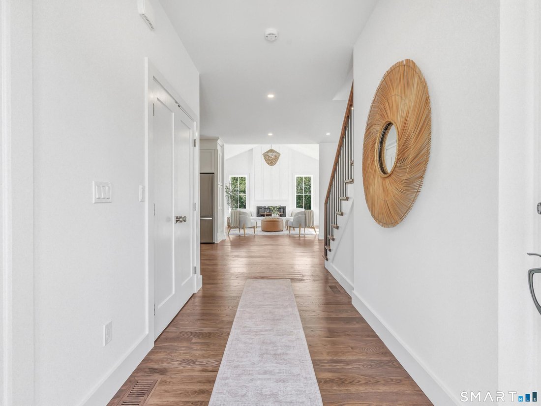 House in Milford, Connecticut, United States 4 - 18171757