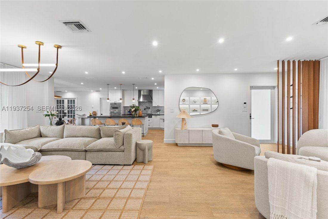 House in Miami, Florida, United States 5 - 16916339