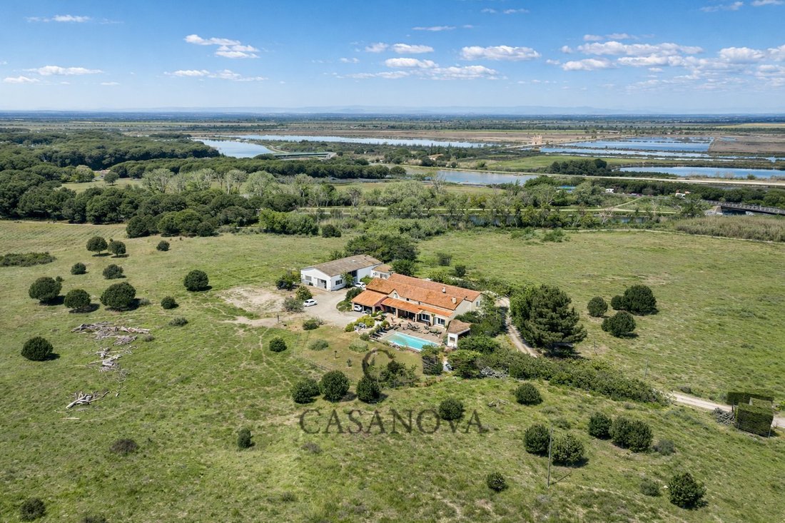 Country House in Centre Ville, Aigues-Mortes, France 2 - 18167663
