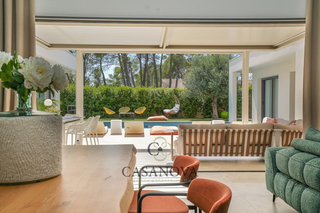 Villa in Saint-Mathieu-de-Treviers, Occitania, France 4 - 18167645