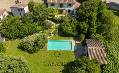 Villa a Sommières, Occitania, Francia 1
