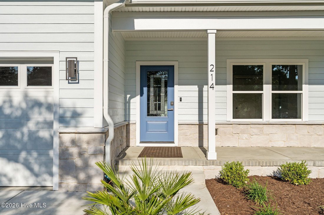 House in Oak Island, North Carolina, United States 3 - 18155384