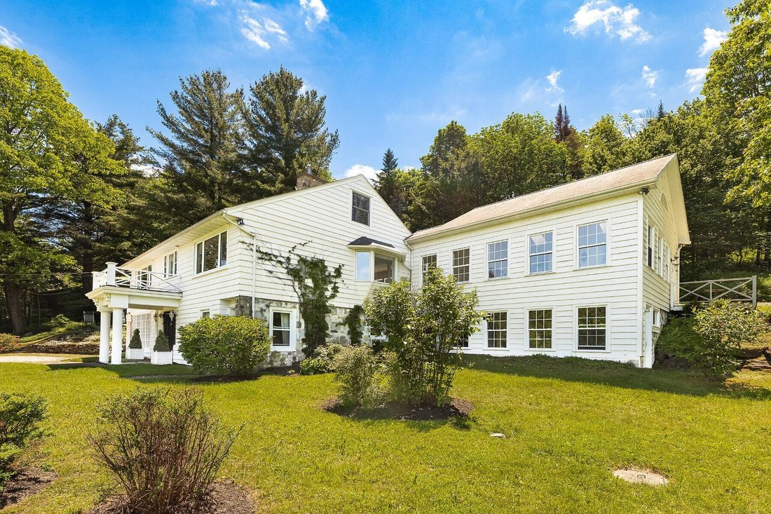 House in Lac-Brome, Quebec, Canada 5 - 17847433