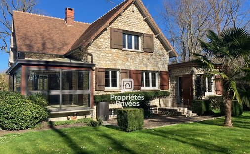Villa in Thoiry, Ile-de-France, France 1