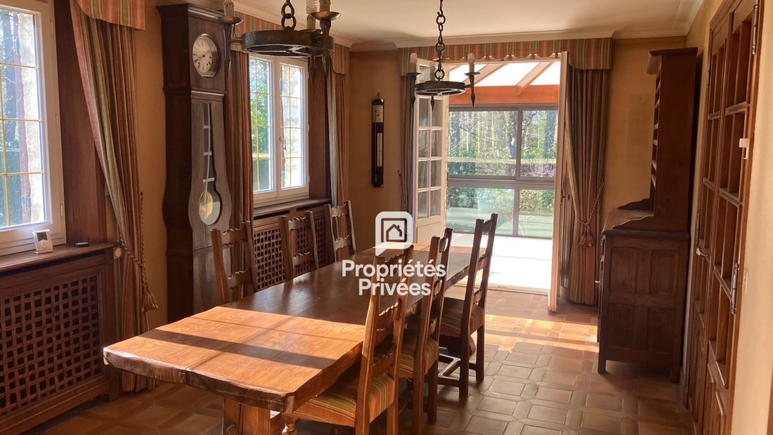 Villa in Thoiry, Ile-de-France, France 2 - 18165956