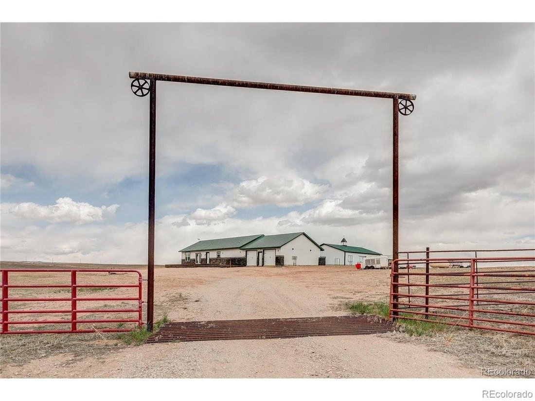 Farm Ranch in Carr, Colorado, United States 2 - 18168528