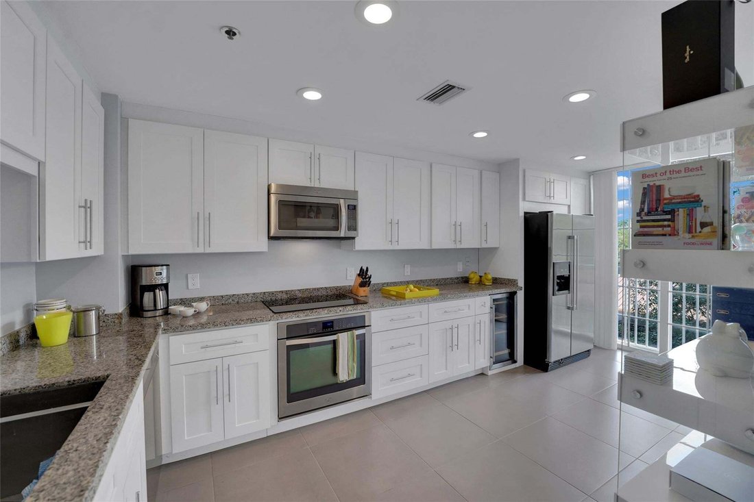 Condo in Pompano Beach, Florida, United States 3 - 17041521