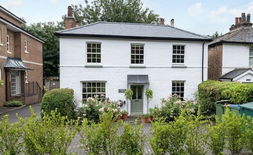 Casa a Il Gruppo, Elmbridge, Inghilterra 1