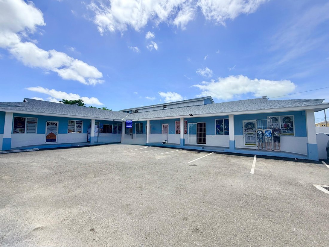 Nassau, New Providence, The Bahamas 1 - 18167549