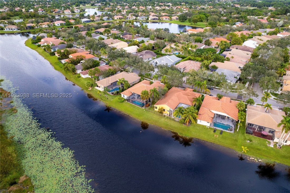 House in Weston, Florida, United States 5 - 16842635