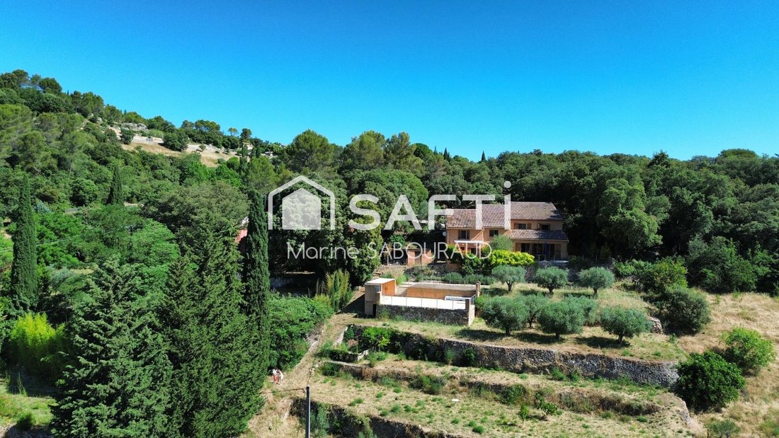 House in Cotignac, Provence-Alpes-Côte d'Azur, France 1 - 17871509