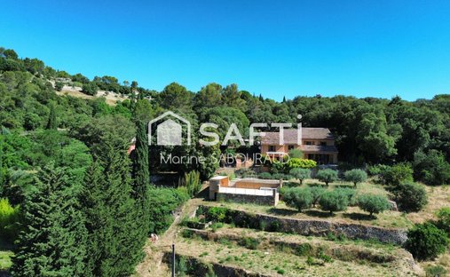 Casa a Cotignac, Provenza-Alpi-Costa Azzurra, Francia 1