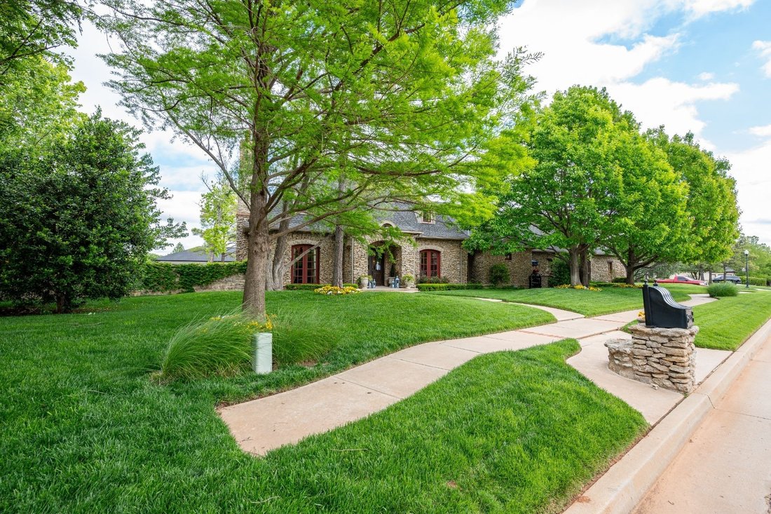 House in Edmond, Oklahoma, United States 1 - 18165462
