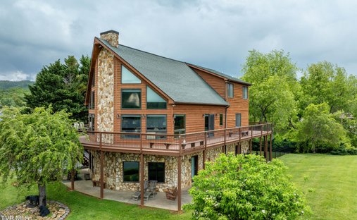 House in Mountain City, Tennessee, United States 1