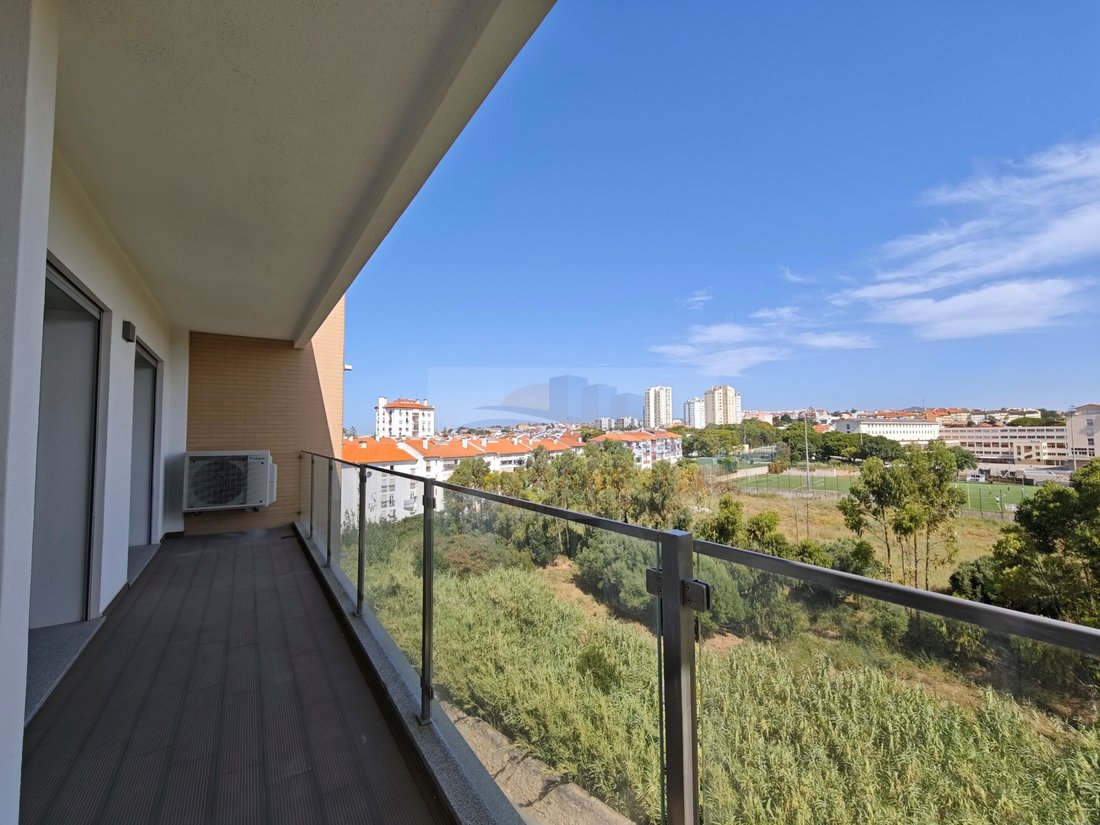 Apartment in Carcavelos e Parede, Lisbon, Portugal 1 - 18168951