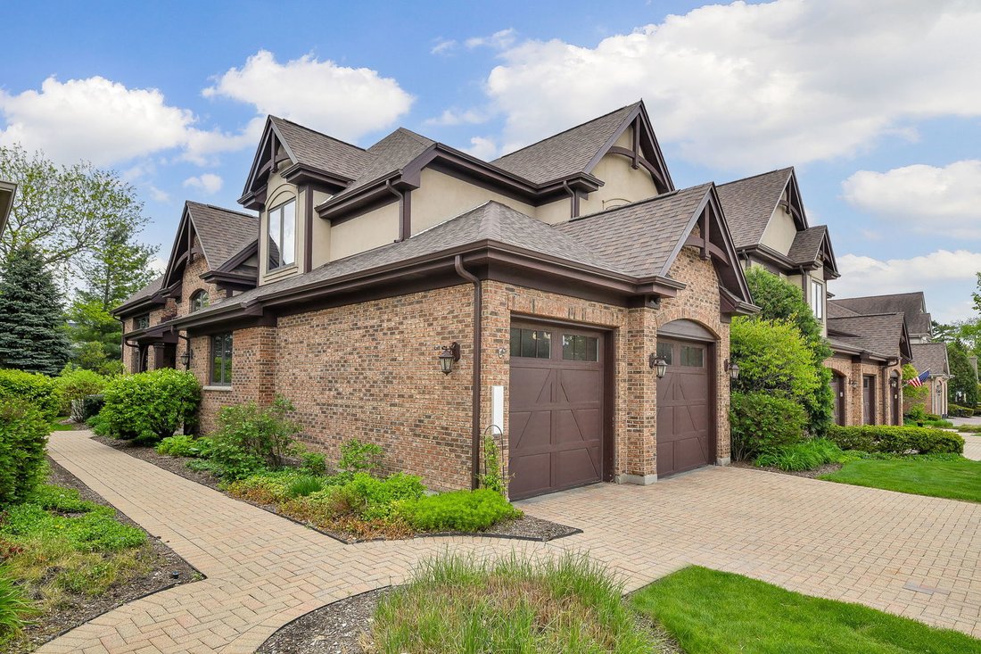 Villa in Wheaton, Illinois, United States 2 - 18168980