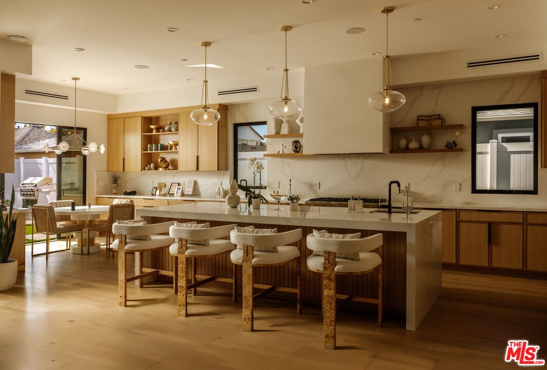 House in Los Angeles, California, United States 5 - 18165433