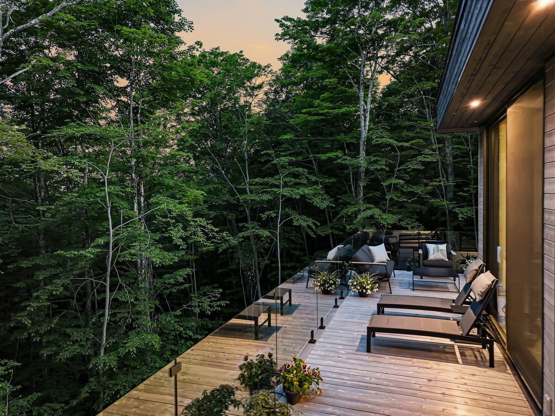 House in Magog, Quebec, Canada 3 - 16966611
