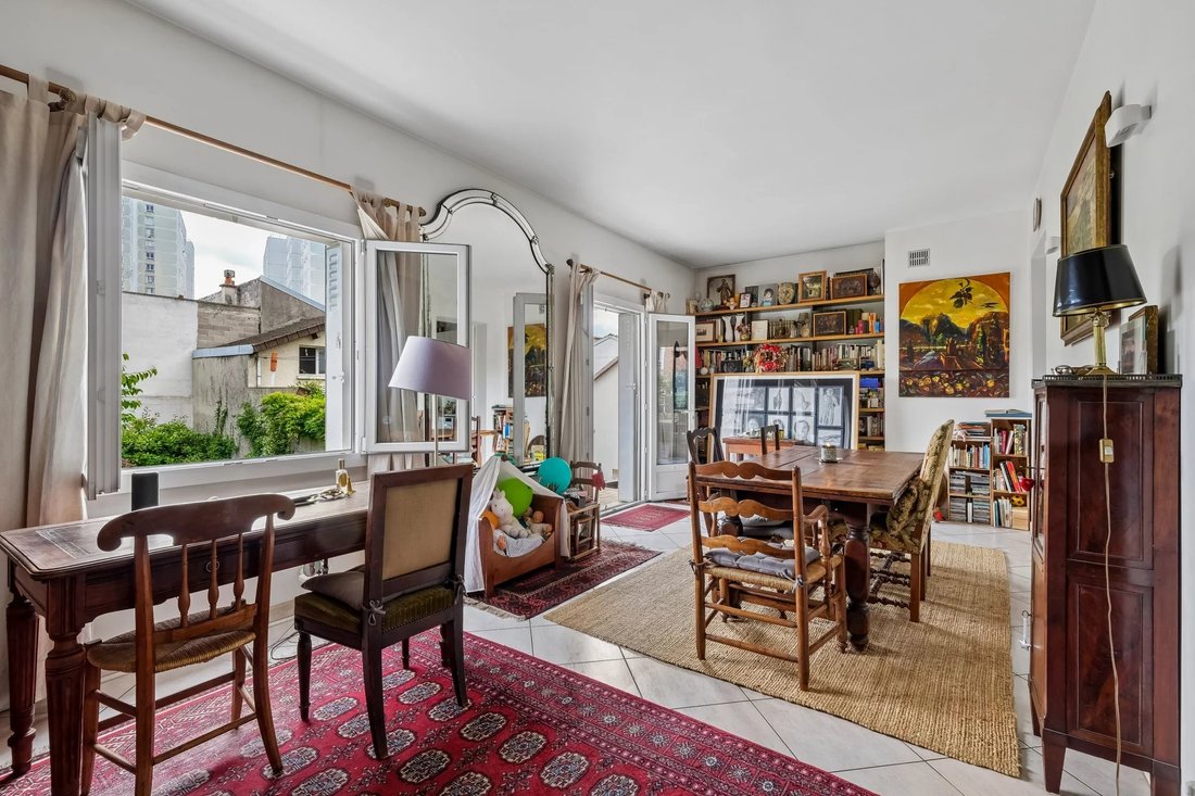 Townhouse in Gambetta, Paris 20e Arrondissement, Paris 4 - 18165760