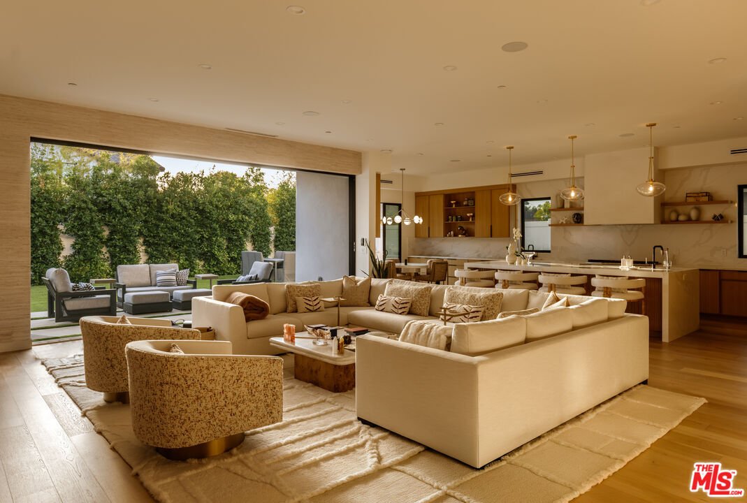 House in Los Angeles, California, United States 4 - 18165433
