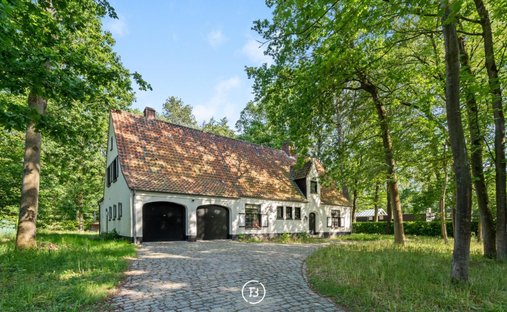 Villa in Bruges, Flanders, Belgium 1