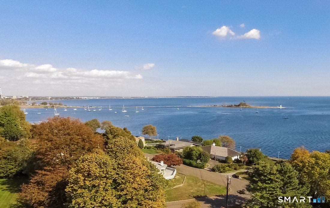 House in Bridgeport, Connecticut, United States 3 - 18168358