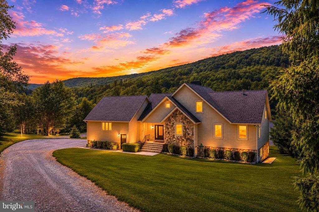 House in Davis, West Virginia, United States 2 - 18165158