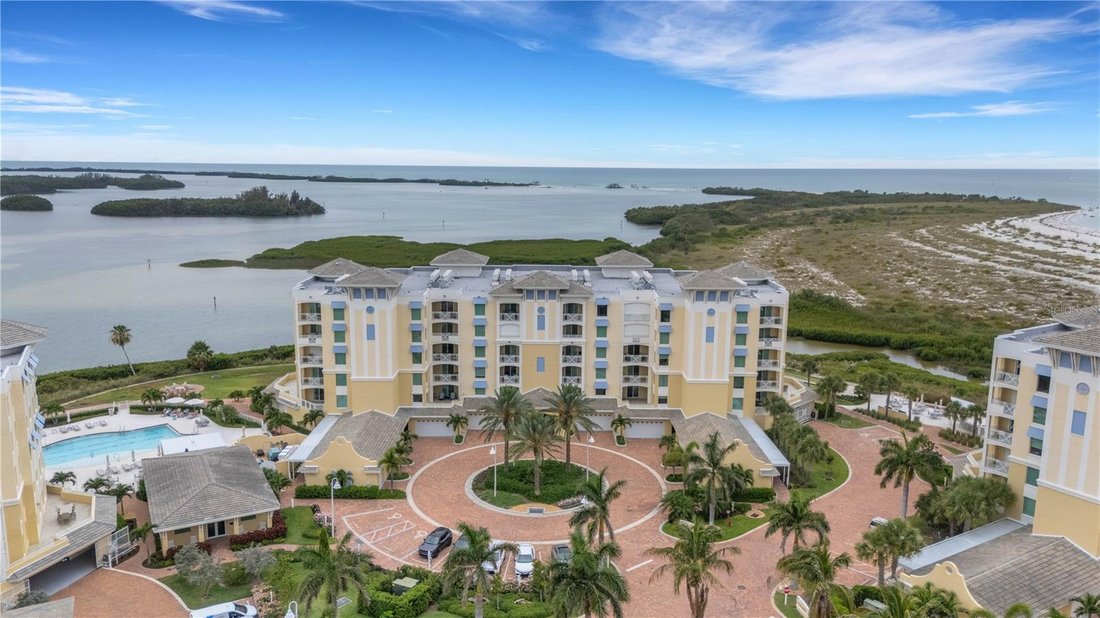 Condo in St. Petersburg, Florida, United States 5 - 17185272