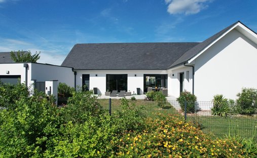 House in Nord, Lescar, France 1