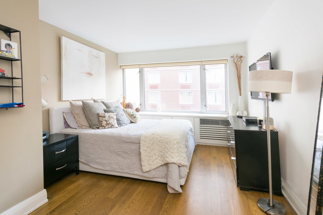 Condo in New York, New York, United States 4 - 18165567