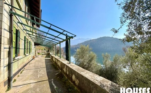 Villa in Darfo, Lombardy, Italy 1