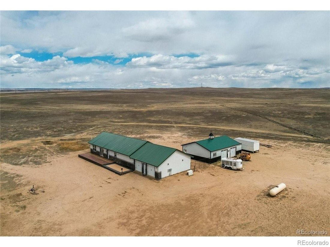 Farm Ranch in Carr, Colorado, United States 1 - 18168528