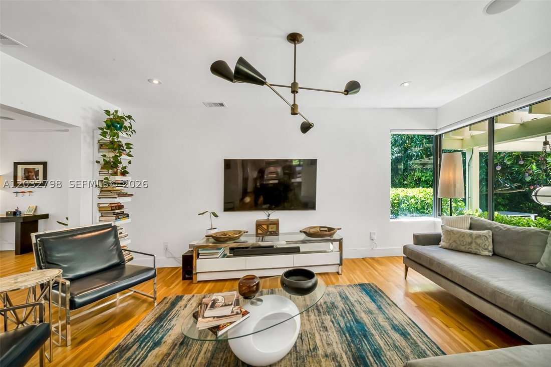 House in Miami, Florida, United States 3 - 18165103