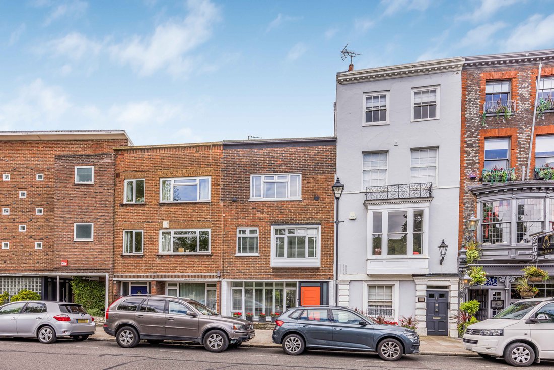 Townhouse in Old Portsmouth, England 1 - 18168675
