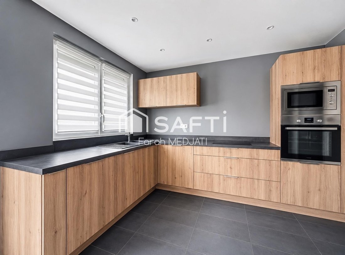 House in Taverny, Ile-de-France, France 3 - 17713420