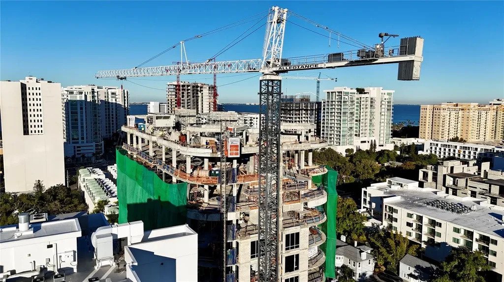 House in Sarasota, Florida, United States 4 - 18168253