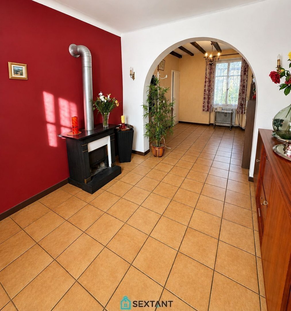 Townhouse in Divonne-les-Bains, Auvergne-Rhône-Alpes, France 2 - 18170998