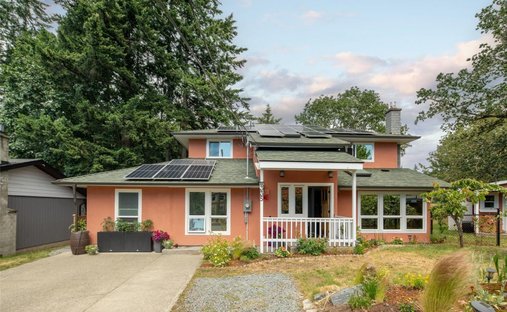 House in View Royal, British Columbia, Canada 1