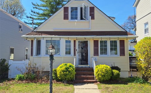 House in Valley Stream, New York, United States 1