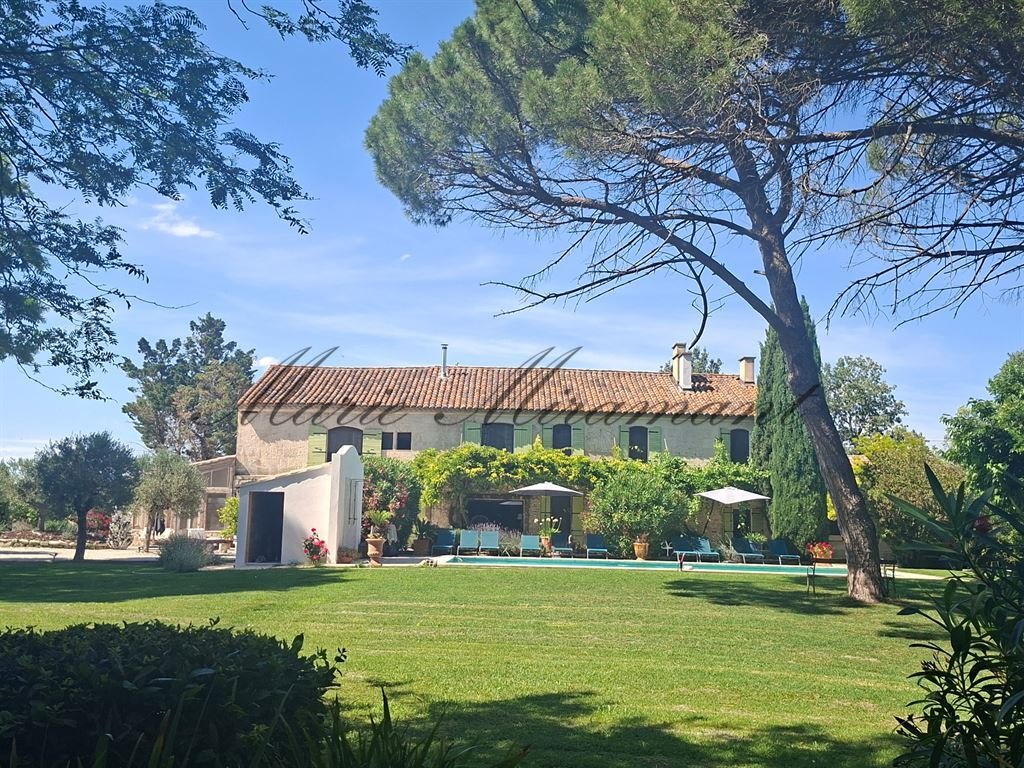 Estate in Arles, Provence-Alpes-Côte d'Azur, France 1 - 18069158