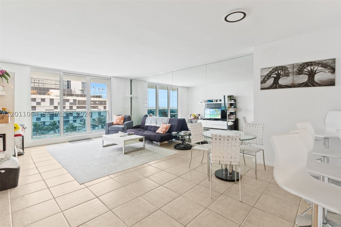 Condo in Miami Beach, Florida, United States 4 - 17818239