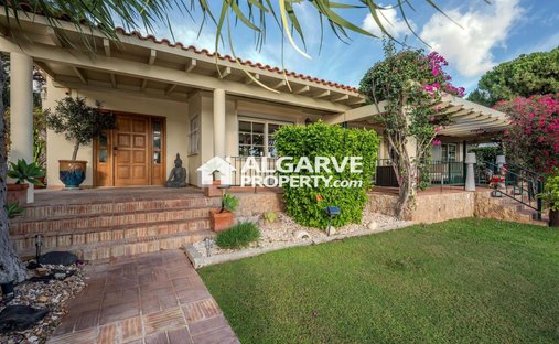 Villa in Quarteira, Algarve, Portugal 1