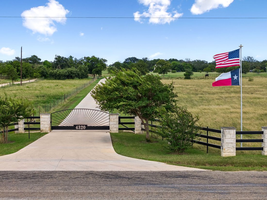 House in Florence, Texas, United States 1 - 18170908