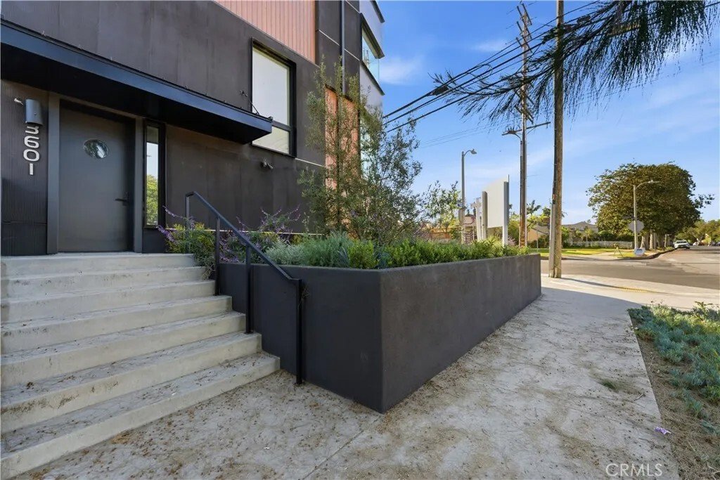 Condo in Los Angeles, California, United States 2 - 17621626
