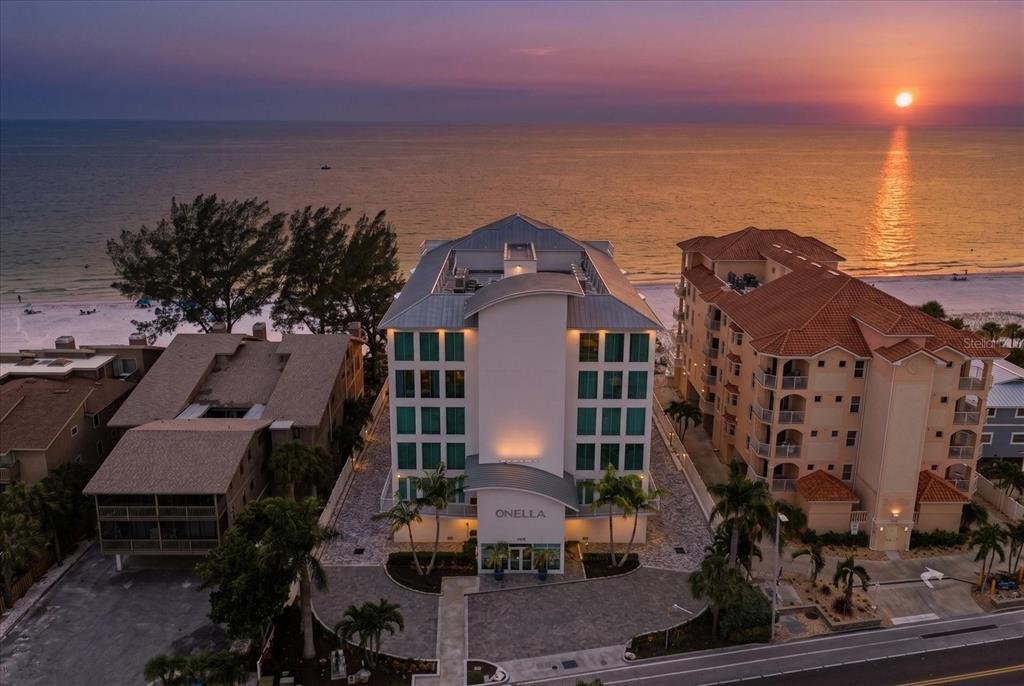 Condo in Indian Shores, Florida, United States 1 - 18171071